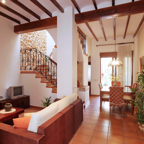 que incluye una reforma integral