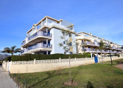 84 APARTAMENTOS XERACO DELFINES IV